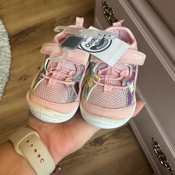 OshKosh B'gosh Light Pink Kids water Sneakers - Picture 2 of 8